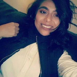 Meet your Posher, Ana